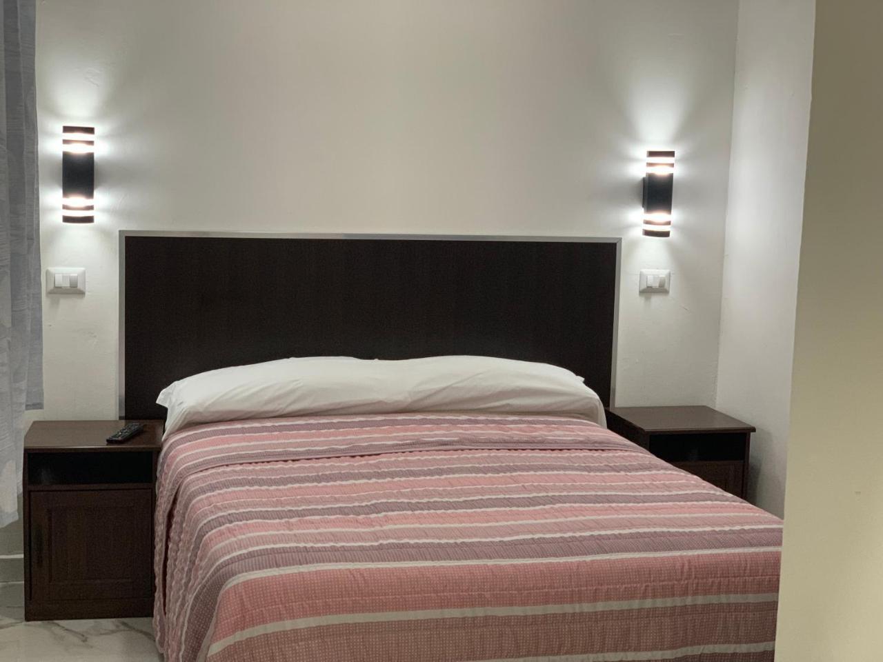 Tune Homes B&B Roma Esterno foto
