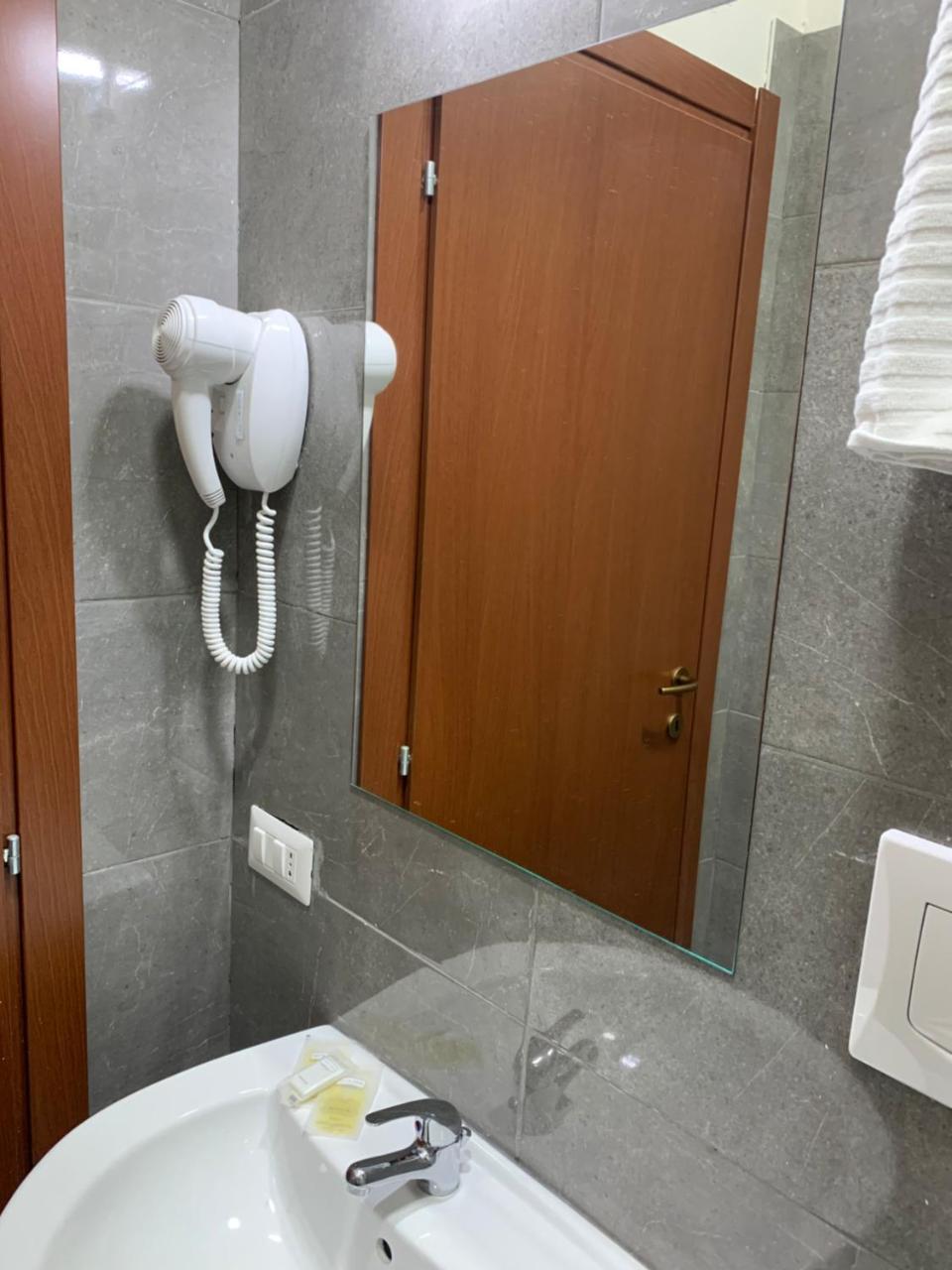 Tune Homes B&B Roma Esterno foto