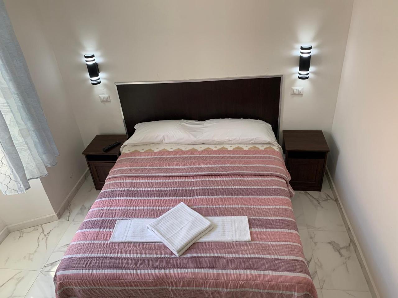 Tune Homes B&B Roma Esterno foto